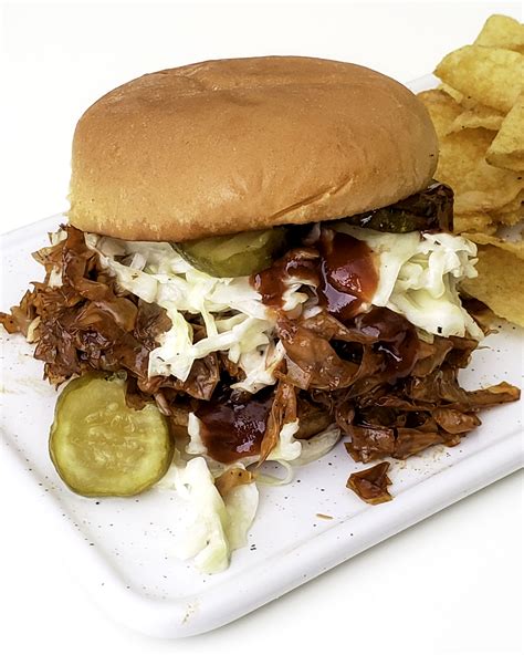 How many sugar are in vegan pulled pork - calories, carbs, nutrition