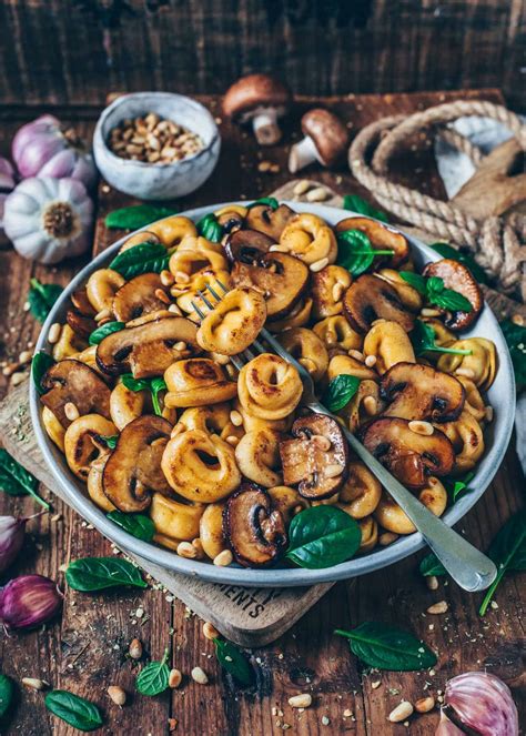 How many sugar are in vegan tortellini - calories, carbs, nutrition