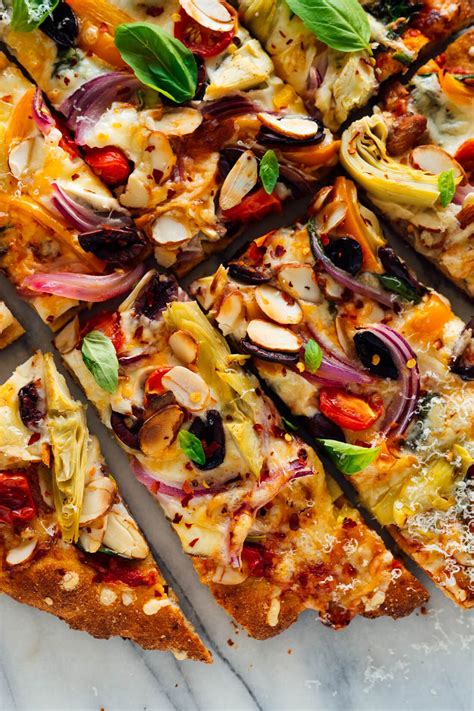 How many sugar are in vegetarian pizza (111135.29) - calories, carbs, nutrition