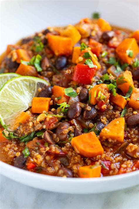 How many sugar are in veggie chili topping - calories, carbs, nutrition