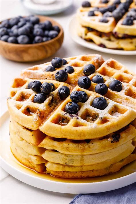 How many sugar are in waffles diana and blueberries - calories, carbs, nutrition