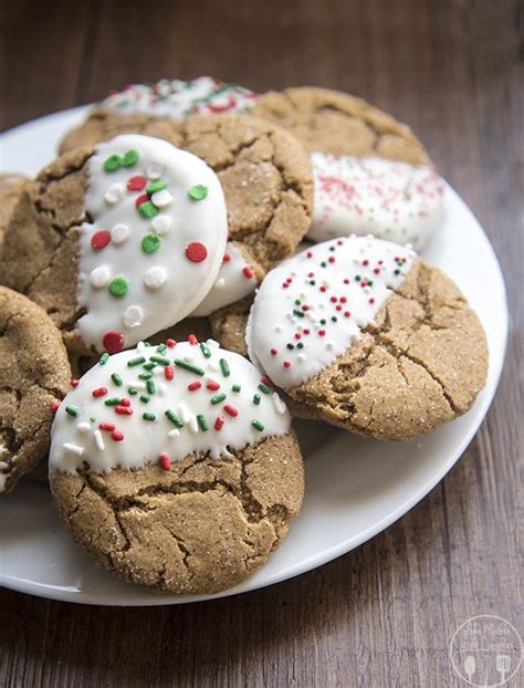 How many sugar are in white chocolate dipped ginger cookie - calories, carbs, nutrition