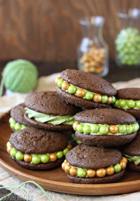 How many sugar are in whoopie pie mint chocolate chip - calories, carbs, nutrition