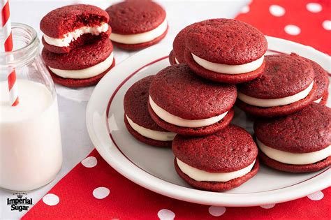 How many sugar are in whoopie pie red velvet - calories, carbs, nutrition