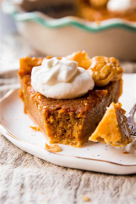 How many sugar are in winter sweet potato pastry - calories, carbs, nutrition