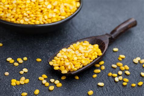 How many sugar are in yellow lentil dal - calories, carbs, nutrition