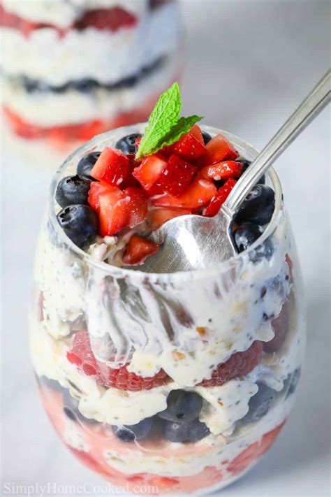 How many sugar are in yogurt parfait 9 oz honey muesli greek vanilla - calories, carbs, nutrition