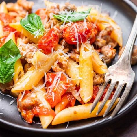 How many sugar are in ziti with sausage and cherries - calories, carbs, nutrition