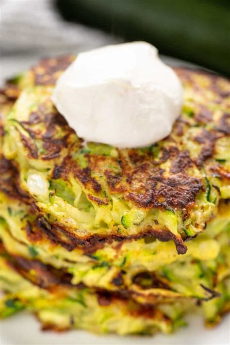 How many sugar are in zucchini pancakes - calories, carbs, nutrition