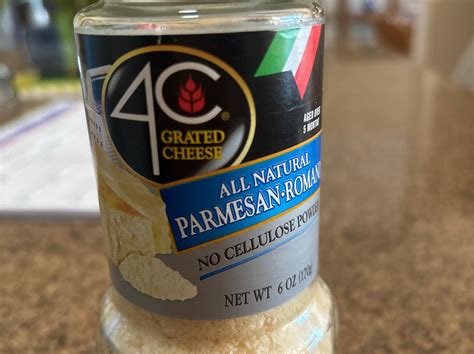 How much fat is in 100% shredded parmesan cheese - calories, carbs, nutrition