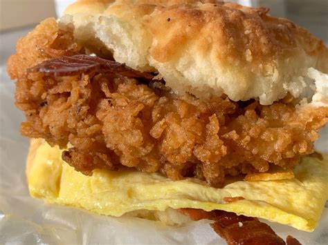How much fat is in 155 sunrise biscuit with ham & cheese - calories, carbs, nutrition