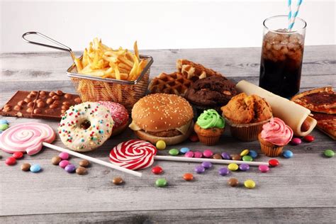 How much fat is in 3 sweets - calories, carbs, nutrition