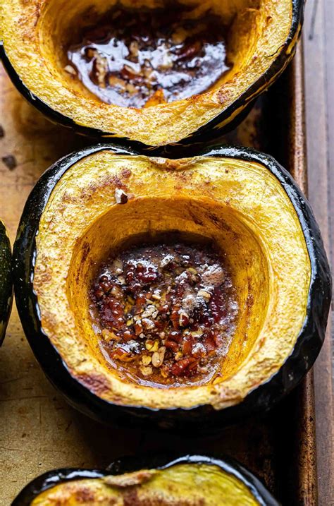 How much fat is in acorn squash rounds with cranberries and maple syrup - calories, carbs, nutrition