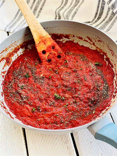 How much fat is in adc scratch made pizza sauce - calories, carbs, nutrition