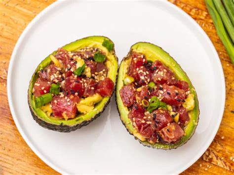 How much fat is in ahi and avocado poke tower - calories, carbs, nutrition