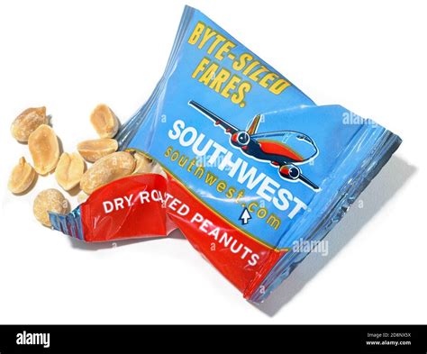 How much fat is in airplane peanuts - calories, carbs, nutrition