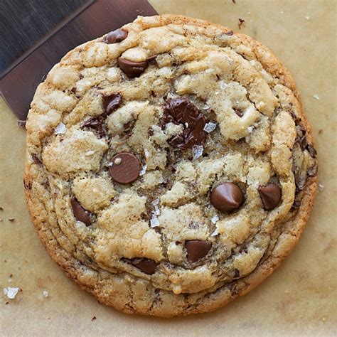 How much fat is in all butter chocolate chip cookie - calories, carbs, nutrition