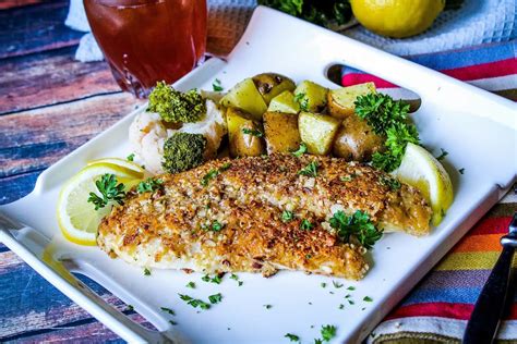 How much fat is in almond crusted tilapia with broccolini - calories, carbs, nutrition