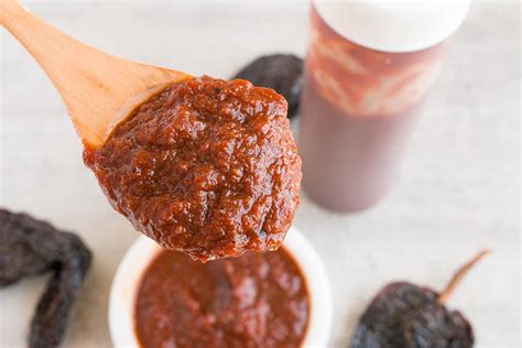 How much fat is in ancho bbq sauce - calories, carbs, nutrition