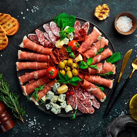 How much fat is in antipasto - calories, carbs, nutrition