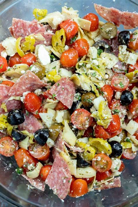 How much fat is in antipasto salad - calories, carbs, nutrition