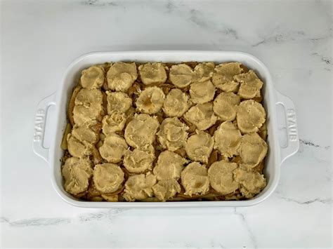 How much fat is in apple cobbler walnut pancakes (81511.6) - calories, carbs, nutrition