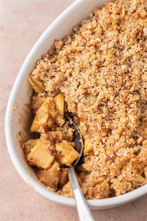 How much fat is in apple crisp - calories, carbs, nutrition