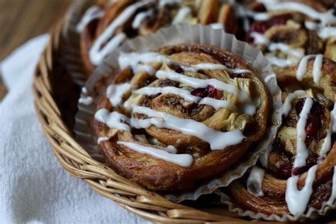 How much fat is in apple danish with mocha swirls - calories, carbs, nutrition