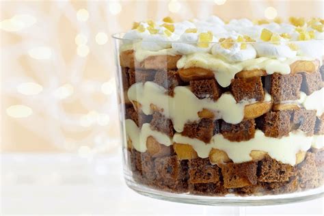 How much fat is in apple gingerbread trifle - calories, carbs, nutrition