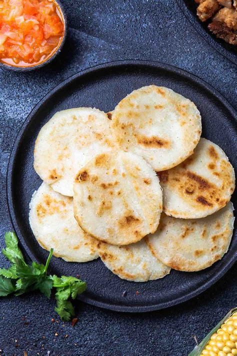 How much fat is in arepa paisa - calories, carbs, nutrition