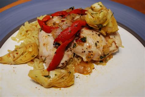 How much fat is in artichoke chicken, with steamed red potatoes broccoli red pepper toss - calories, carbs, nutrition