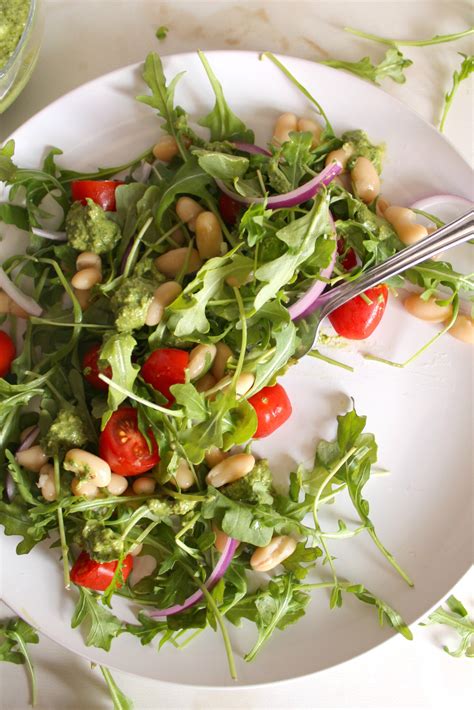 How much fat is in arugula salad with white bean & shrimp - calories, carbs, nutrition