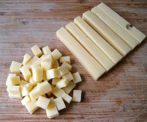 How much fat is in asiago cheese - calories, carbs, nutrition