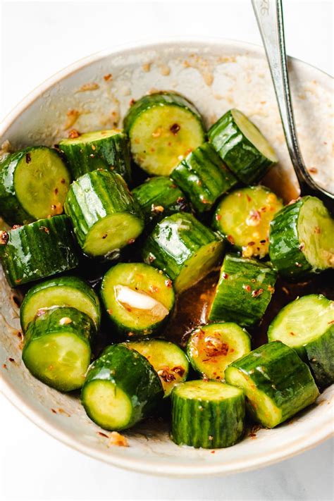 How much fat is in asian cucumber salad - calories, carbs, nutrition