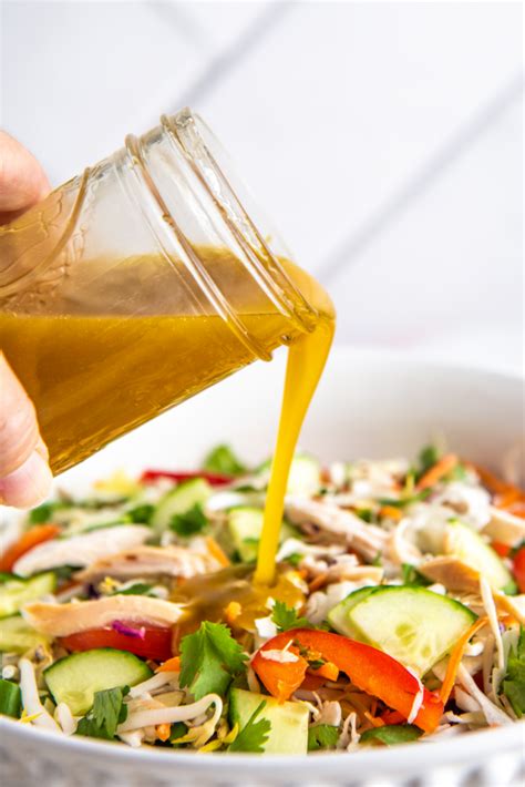 How much fat is in asian dressing - calories, carbs, nutrition