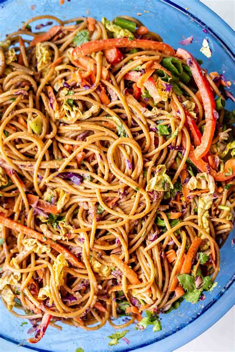 How much fat is in asian noodle pasta salad - calories, carbs, nutrition