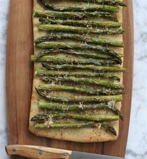 How much fat is in asparagus flatbread - calories, carbs, nutrition