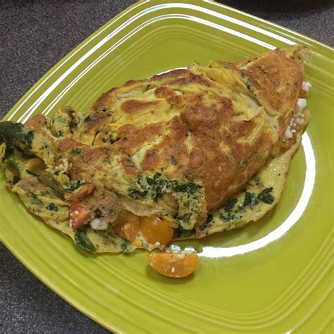 How much fat is in assorted omelets - calories, carbs, nutrition