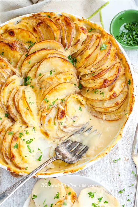 How much fat is in au gratin potatoes - calories, carbs, nutrition