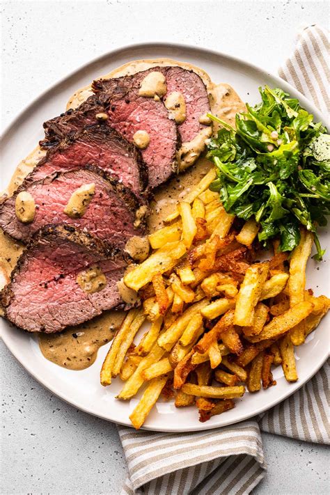 How much fat is in au poivre steak - calories, carbs, nutrition