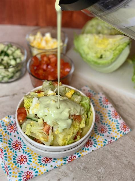 How much fat is in avocado ranch dressing for wendy's - calories, carbs, nutrition