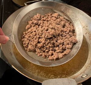 How much fat is in babyfood, meat, beef, strained - calories, carbs, nutrition