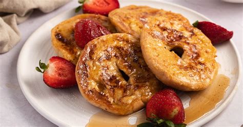 How much fat is in bagel french toast - calories, carbs, nutrition