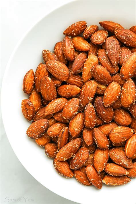 How much fat is in baked almonds - calories, carbs, nutrition
