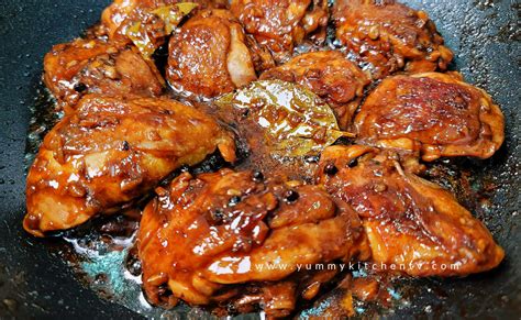 How much fat is in baked chicken adobo - calories, carbs, nutrition