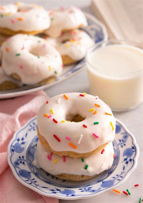 How much fat is in baked doughnuts - calories, carbs, nutrition