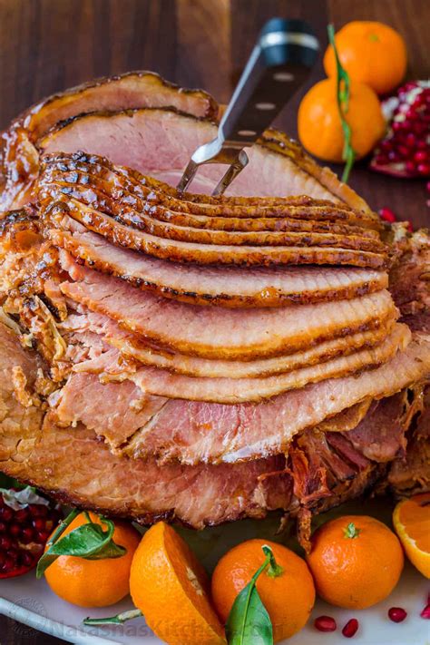 How much fat is in baked ham - calories, carbs, nutrition