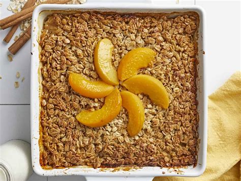 How much fat is in baked peach oatmeal - calories, carbs, nutrition
