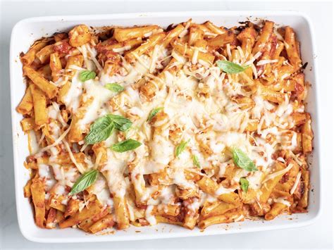 How much fat is in baked ziti with chicken & vegetables - calories, carbs, nutrition