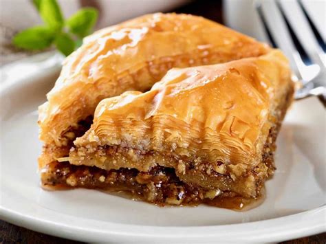 How much fat is in baklava - calories, carbs, nutrition